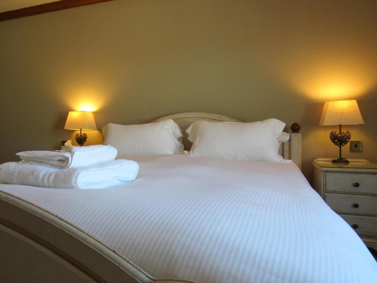 The Vestry 3*
