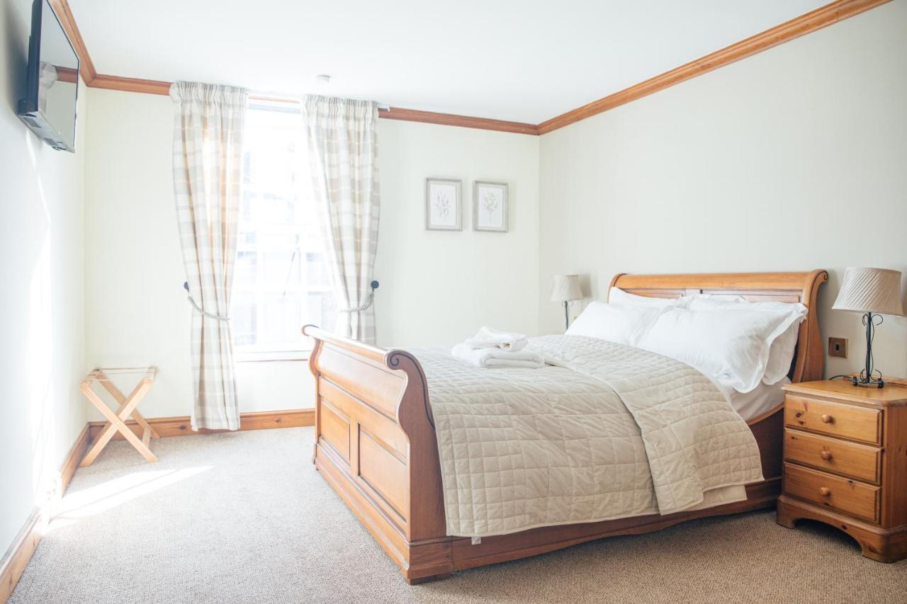 The Vestry 3*